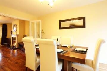 Фото номера Таунхаус с 3 спальнями Дома для отпуска Ardmullen Walnut 3 Bed Holiday Home г. Кенмэр 46