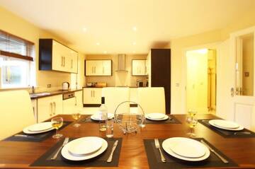Фото номера Таунхаус с 3 спальнями Дома для отпуска Ardmullen Walnut 3 Bed Holiday Home г. Кенмэр 44