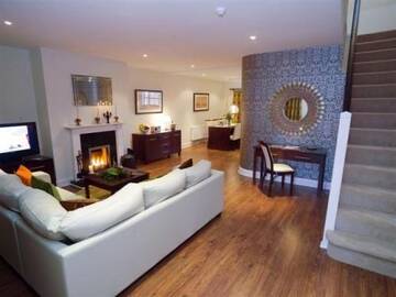 Фото номера Коттедж с 2 спальнями Курортные отели Kenmare Bay Hotel Lodges г. Кенмэр 6
